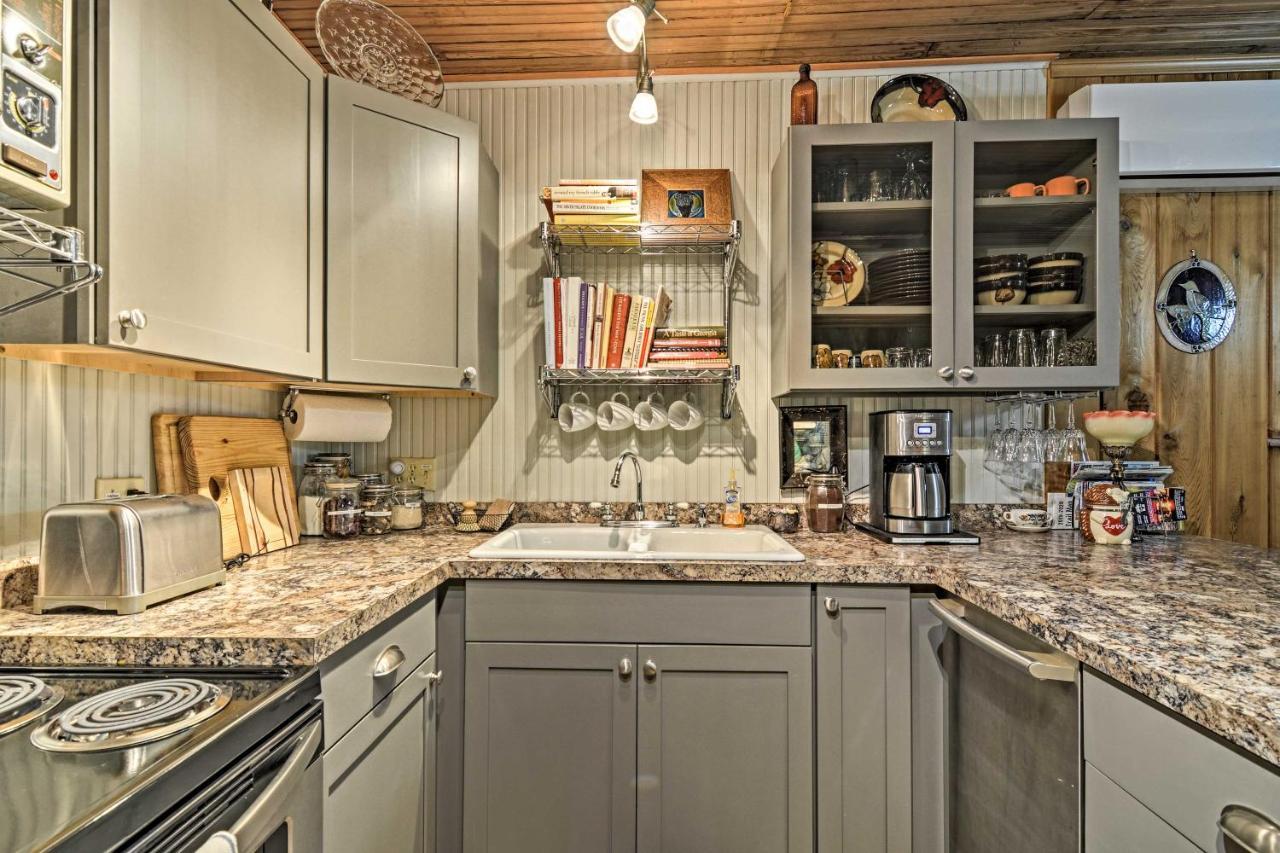 Pet-Friendly One Crow Cottage In Harbor Springs! Екстер'єр фото